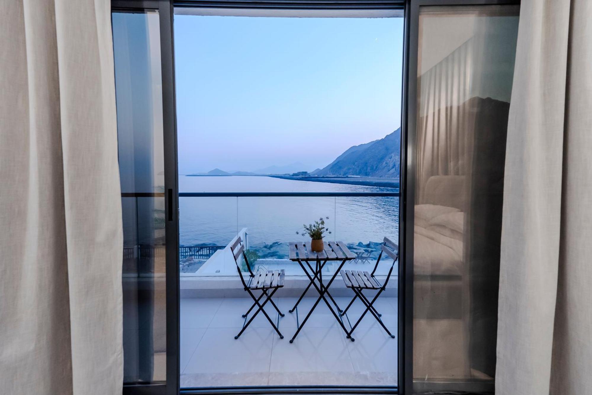 Sea Breeze Villa
