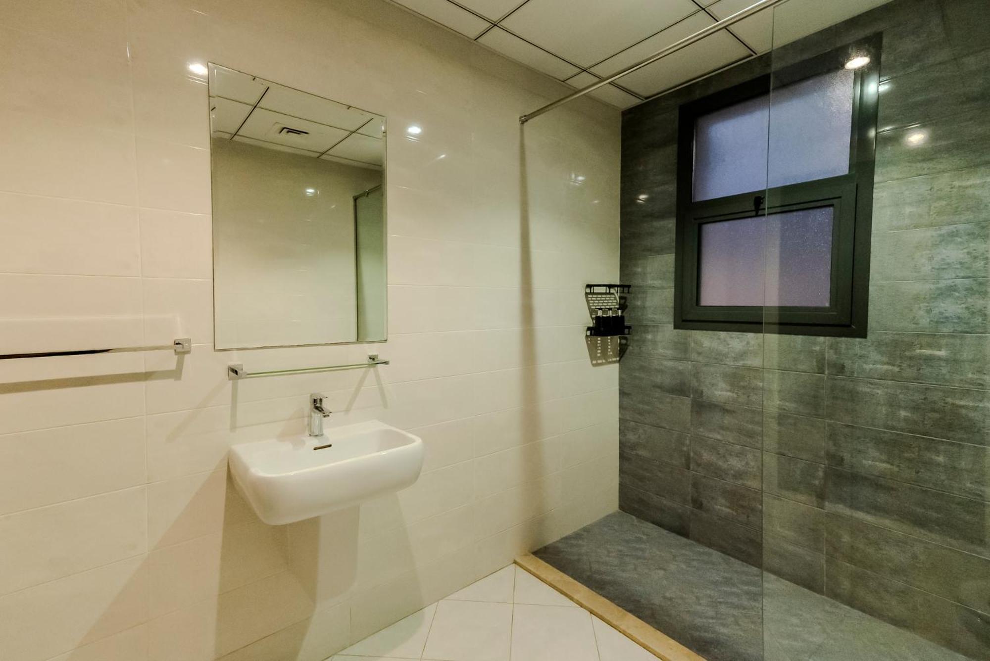 Sea Breeze Villa, Al Dana, *