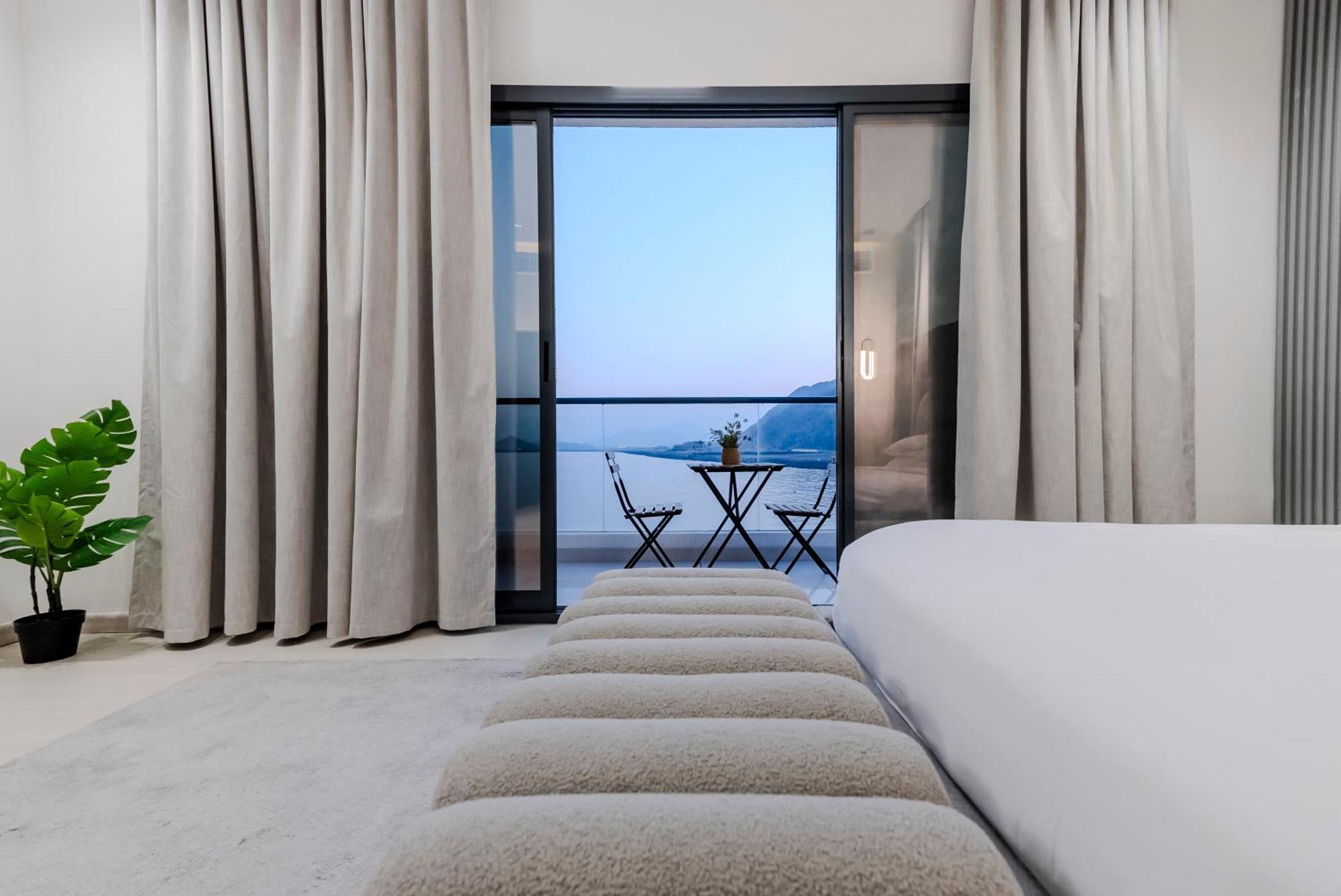 Villa Sea Breeze Villa, Al Dana, *